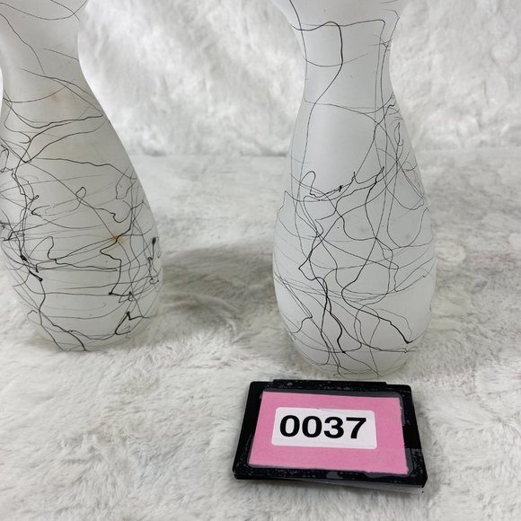 Vintage pair of Hand Blown frosted glass Black Drizzle String Spaghetti String - Picture 11 of 11